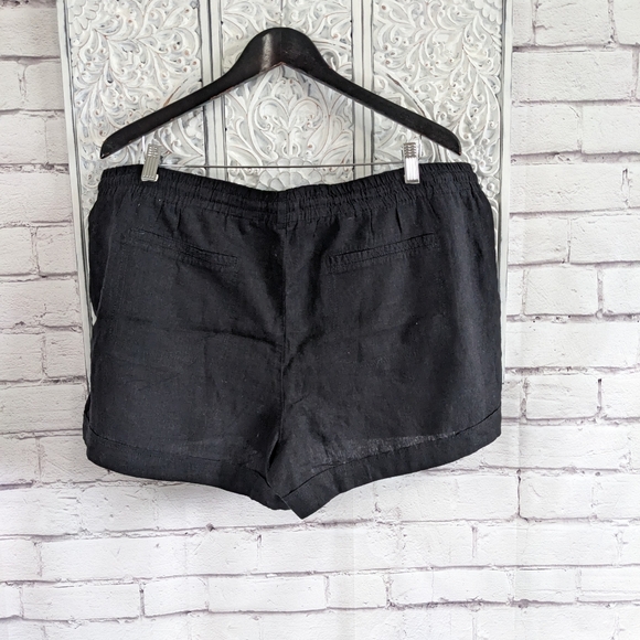 REITMANS Linen blend Black Shorts - Picture 4 of 12